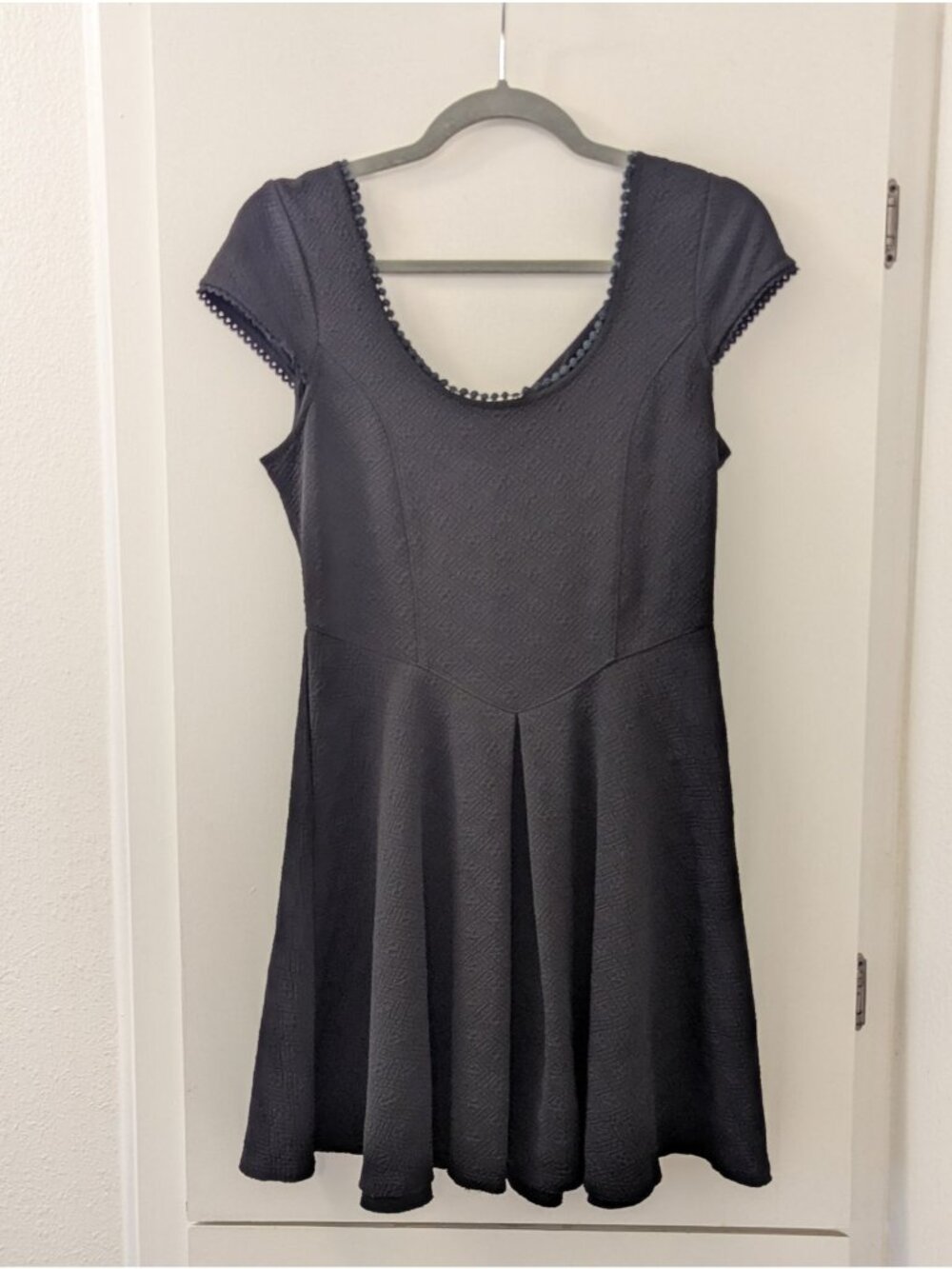 Free People Black Textured Knit Skater Dress With Open Back & Cap Sleeves Size X